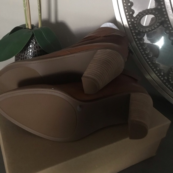 Booties - Picture 4 of 6